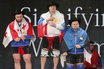 Тяжелоатлет из Коми Алексей Ловчев завоевал золото в Хьюстоне