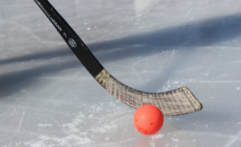В Сыктывкаре пройдет открытый Кубок Республики Коми по хоккею с мячом