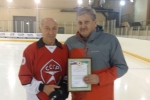 В Сыктывкаре хоккейным матчем встретили 70-летие заслуженного тренера России Александра Плоскова