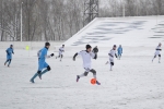На запасном поле Республиканского стадиона продолжается турнир по мини-футболу на снегу