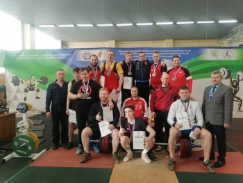 В Сыктывкаре определили сильнейших на чемпионате Республики Коми по тяжёлой атлетике