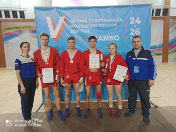 Самбисты Республики Коми везут домой медали из Калининграда