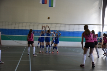 В Сыктывкаре завершилось Первенство Республики Коми по волейболу среди юношей и девушек