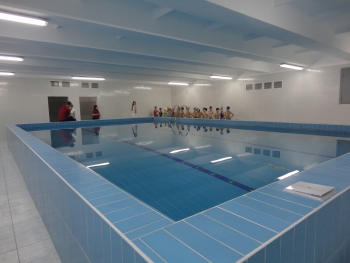 Спустя более пятнадцати лет уроки физкультуры в Сыктывкарской школе №12 вновь проходят в собственном бассейне