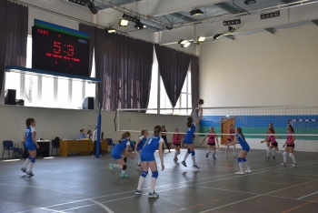 В Сыктывкаре стартовало Первенство Республики Коми по волейболу