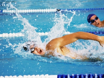 Сильнейшие спортсмены Коми примут участие в зональных соревнованиях по плаванию в Пскове