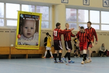 Благотворительный футбольный турнир в Сыктывкаре выиграла Администрация главы Коми