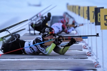 Иван Голубков досрочно выиграл оба зачета Кубка мира по лыжным гонкам и биатлону