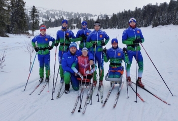 Лыжники сборной команды Республики Коми по адаптивным видам спорта тренируются на снегу