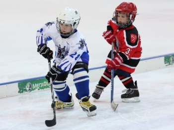 Юные сыктывкарские хоккеисты открыли сезон
