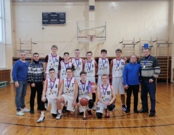 Команда юношей Сыктывкара выиграла Дивизиональный этап Чемпионата Школьной баскетбольной лиги «КЭС-БАСКЕТ» среди юношей