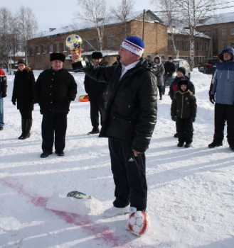 В Прилузье прошел Чемпионат по мини-футболу на снегу