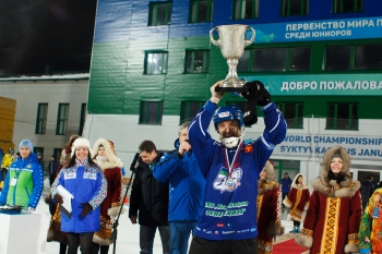 Финал Всероссийских соревнований команд Высшей лиги России по хоккею с мячом: «Строитель» — «Мурман» 3:0