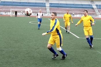 Константин Ромаданов солировал в игре команды региональных чиновников с «Арсеналом»