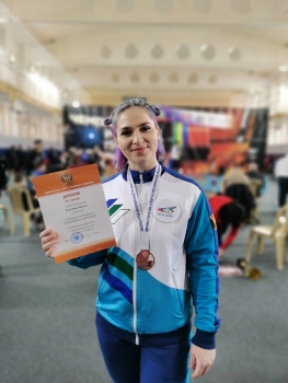 Екатерина Братусь - бронзовый призер Чемпионата России по пауэрлифтингу