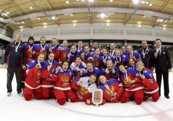 Бронзовыми призерами молодежного Чемпионата мира стали хоккеистки из «Арктик-Университет»