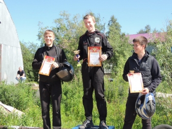 В Усинске прошли соревнования по фигурному вождению мопеда и мотоцикла