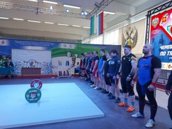 В Сыктывкаре завершился чемпионат Северо-Запада по тяжелой атлетике
