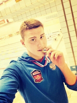 «Лучший спортсмен октября-2014» — пловец Андрей Пащенко