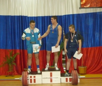 Виктор Петров из Коми – победитель Первенства СЗФО России по тяжелой атлетике
