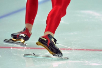 Конькобежцы Коми поборются за медали зонального первенства России