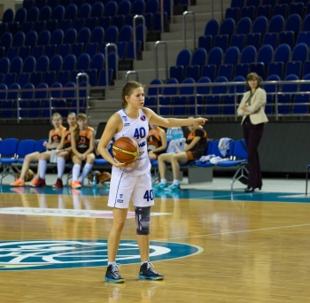 Новичком сыктывкарского баскетбольного клуба стала защитник Екатерина Головченко