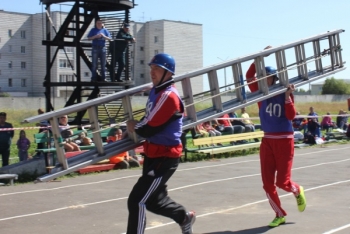 Кубок соревнований по пожарно-прикладному спорту, посвященных памяти Н.А. Галагана, остается в Сыктывкаре